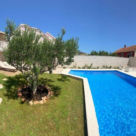 בול Villa Mediterra Garden & Pool מראה חיצוני תמונה
