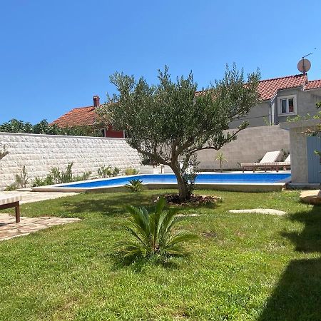 בול Villa Mediterra Garden & Pool מראה חיצוני תמונה