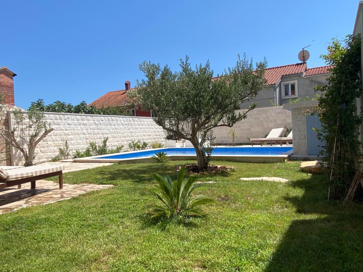 בול Villa Mediterra Garden & Pool מראה חיצוני תמונה